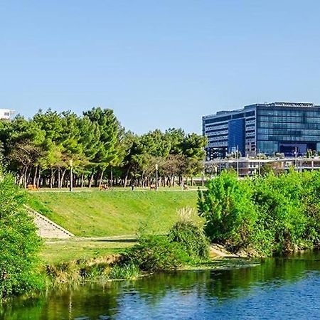 Séjour cosy au bord des Rives du Lez, 2 personnes, Wifi, Parking privé Montpellier Exterior foto